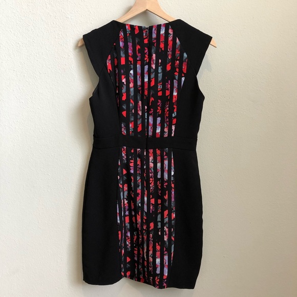 Dress - Picture 6 of 6